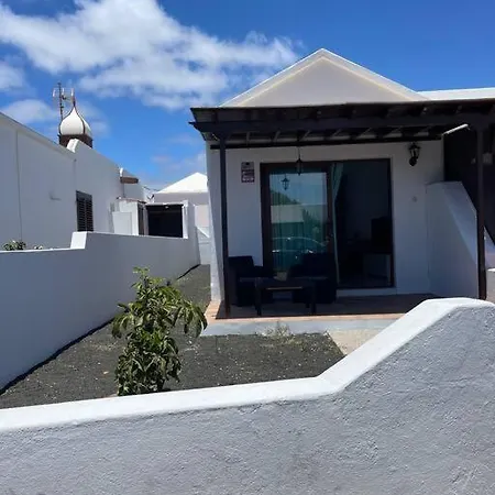 Casa Mesana Nuevo Apartamento En La Playa Con Aire Acondicionado Playa Honda  Exterior photo