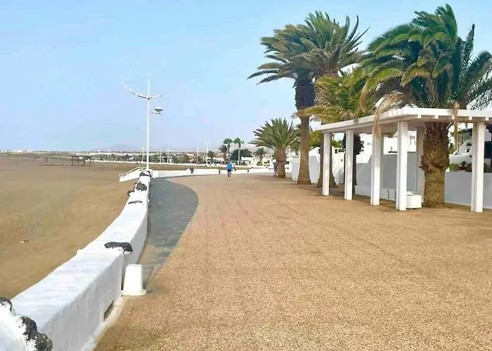 Casa Mesana Nuevo Apartamento En La Playa Con Aire Acondicionado